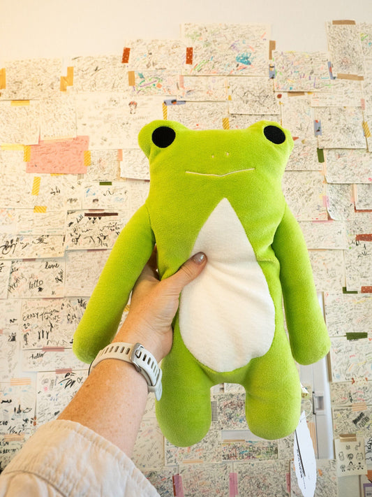 shinada co. Fumofumo-san Plushie Frog