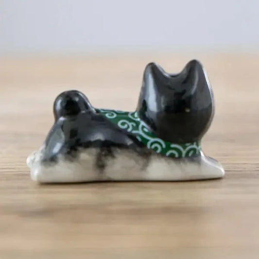 Urban Tokyo Shiba Inu Porcelain Chopsticks Rest 2"L
