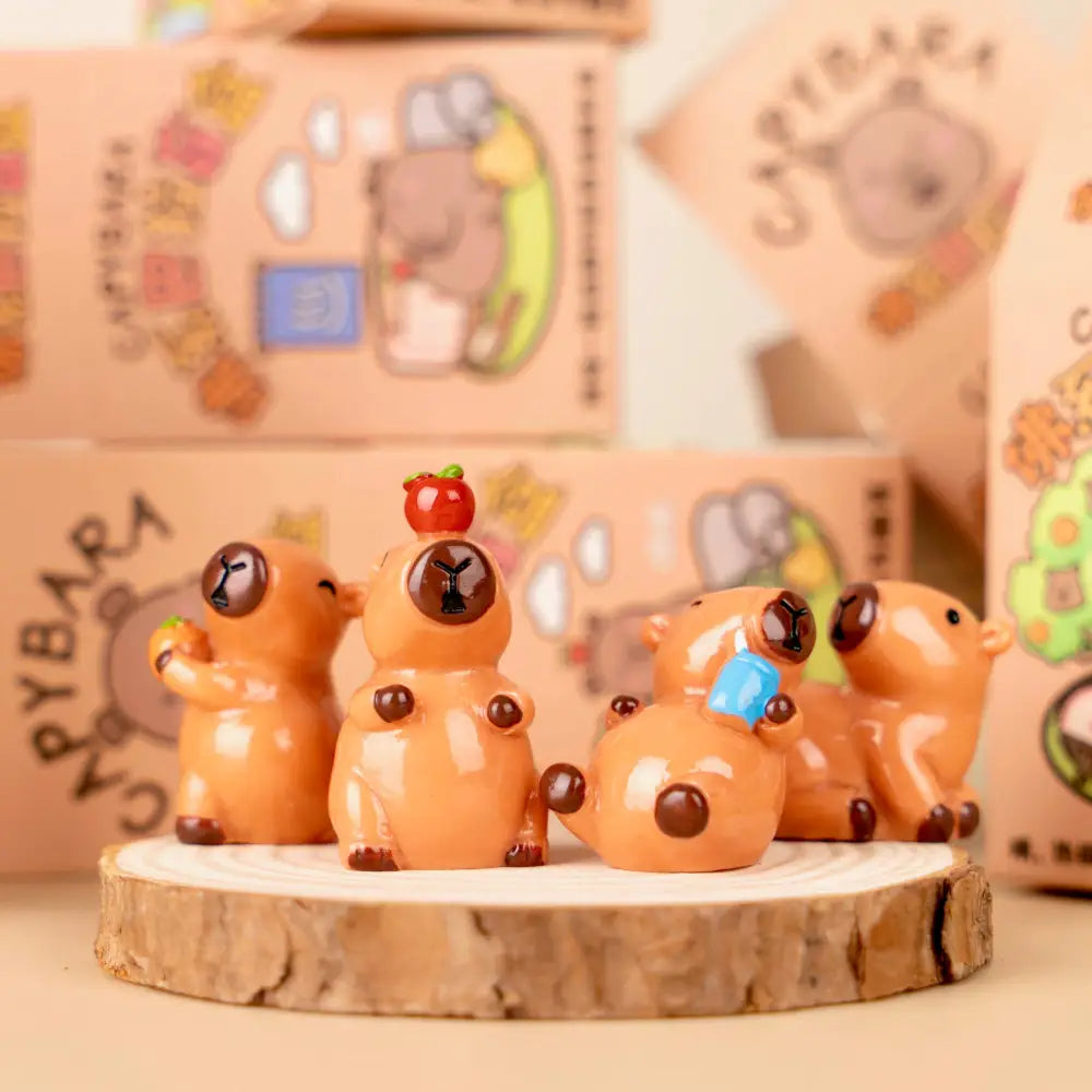 CAPYBARA MINI FIGURINE BLIND BOX-24