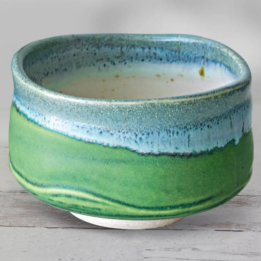 Handmade Japanese Sea Matcha Tea Bowl - Ceramic / 16 oz / Iguchi Deep Sea Matcha Bowl