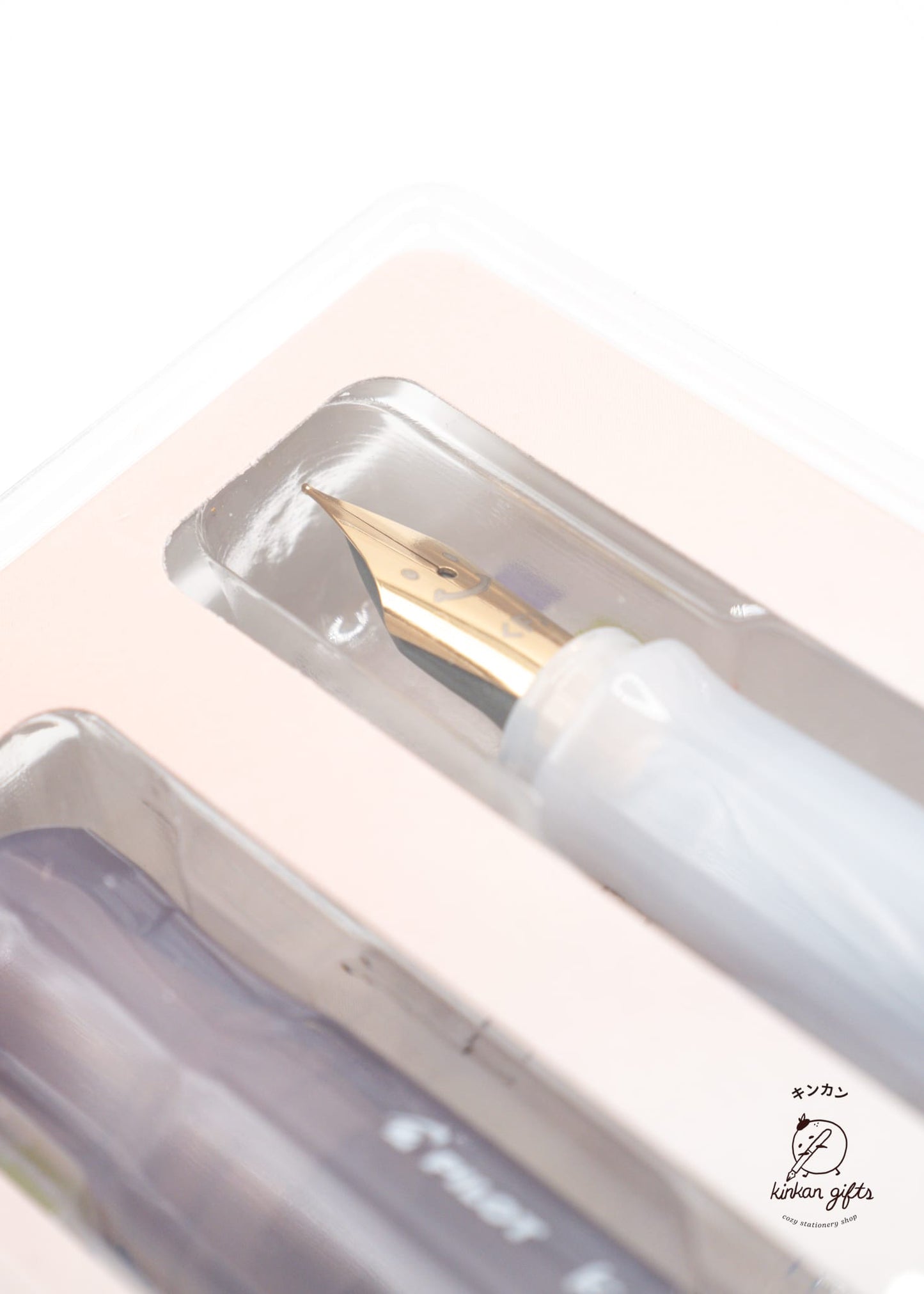 JPT Grey / Medium Kakuno Fountain Pen Madoromi Gold Nib