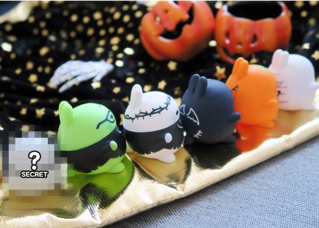 K-Wonderland Molang Random Figure – Halloween Special Edition