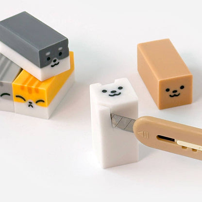 K_Wonderland Stretchy Pet Random Eraser – Dog & Cat Characters
