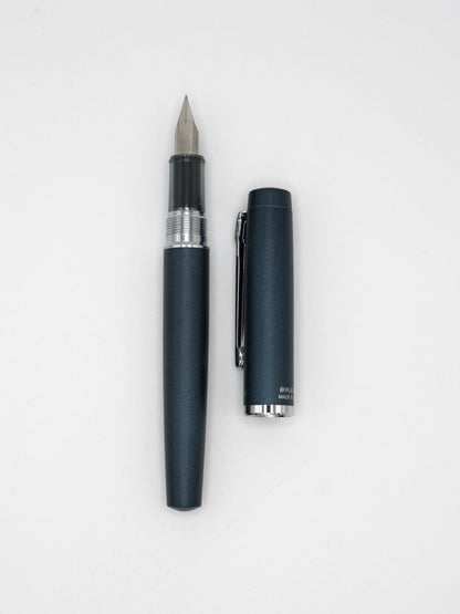 MDS Co.,Ltd. Fountain Pens & Inks Deep Sea medium size Procyon Platinum Fountain Pen