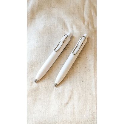 MDS Co.,Ltd. Pens Uni-ball ONE P - Speckled- 0.5mm - Mitsubishi Pencil