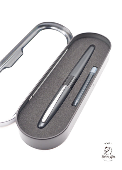 PILOT Black / Fine PILOT Metropolitan (Fine Nib)