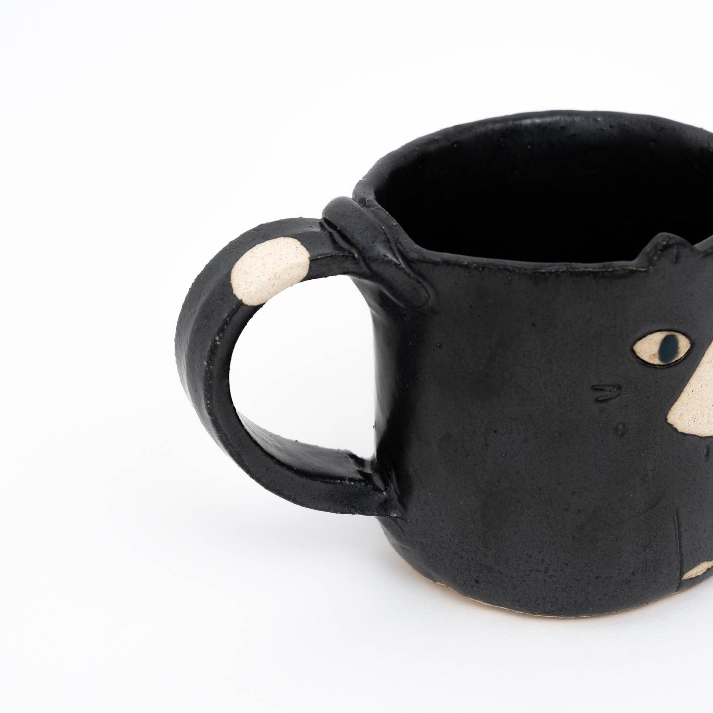 U PLUS INC Handcrafted Black Cat Mug – Japanese Ceramic Cup (270ml)