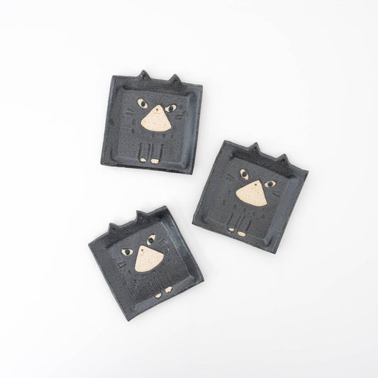 U PLUS INC Handmade Cat Square Plate Set of 3 - Black