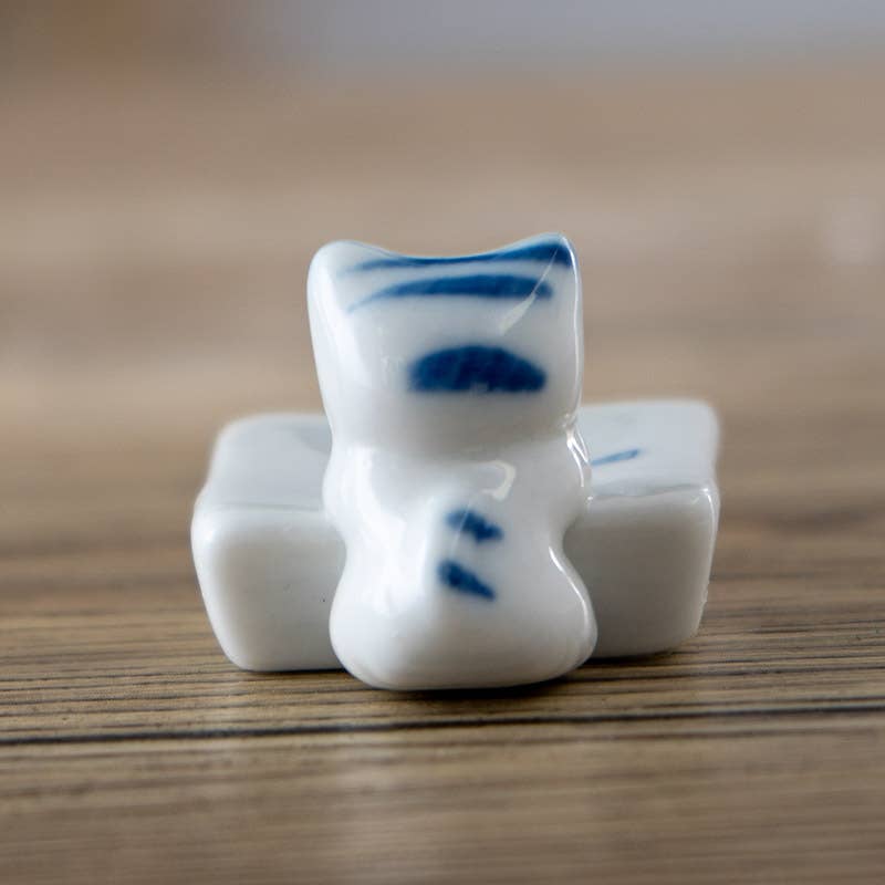 Urban Tokyo Cat and Fish Porcelain Chopsticks Rest 1.75"L